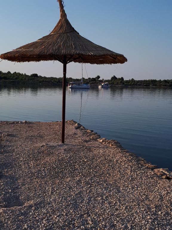 Beach House Marina Grande Betina  Εξωτερικό φωτογραφία